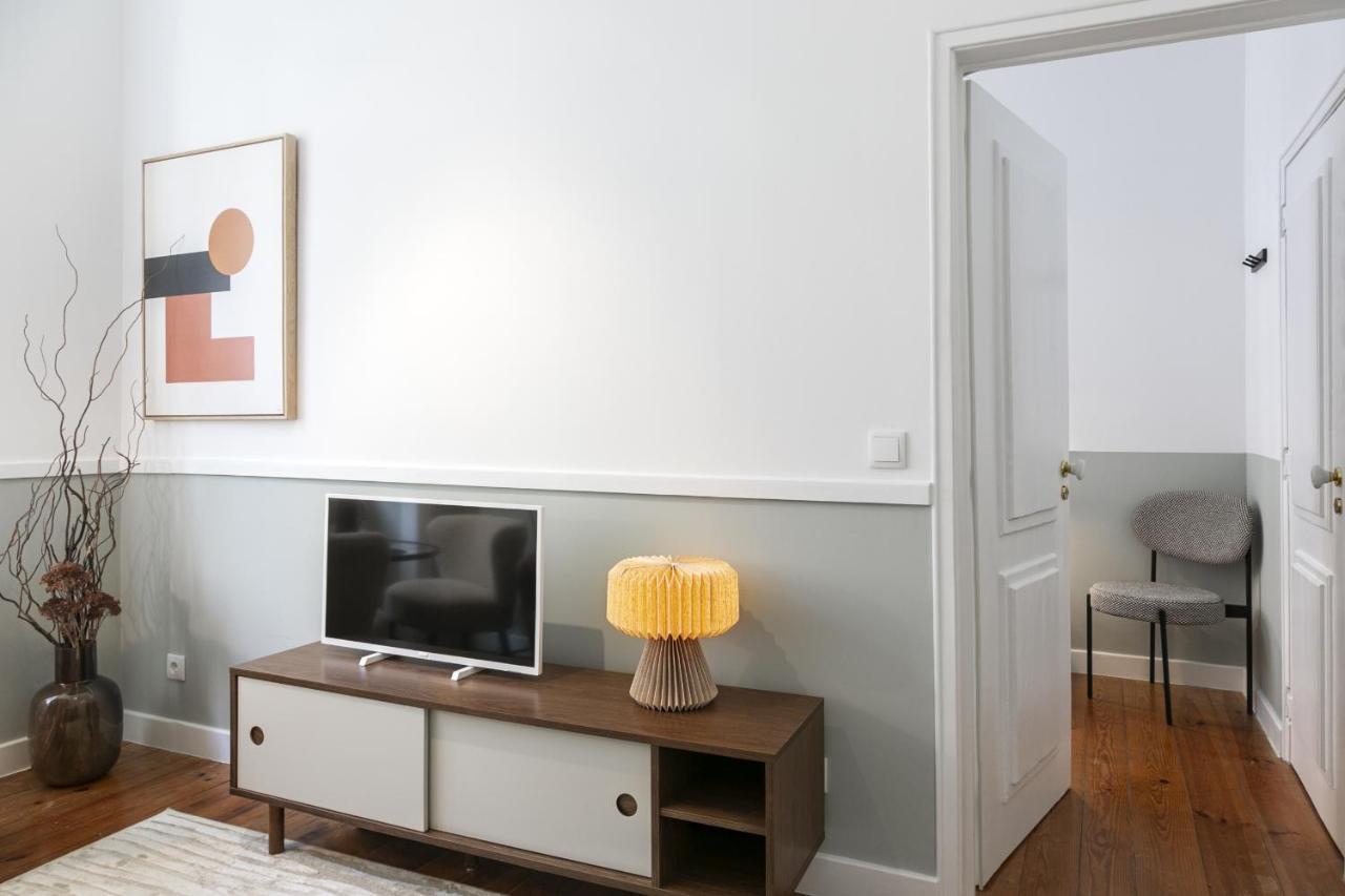 Downtown Flat With Design And Comfort At Downtown リスボン エクステリア 写真